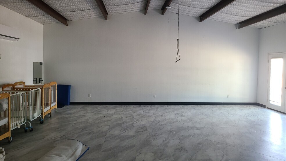 More Photos Of 1315 S Palestine St, Athens Daycare Center For Lease