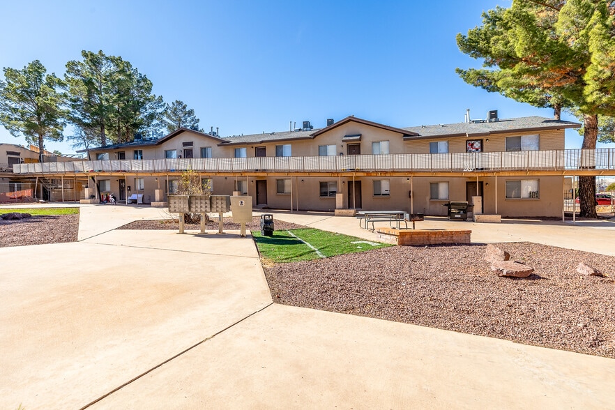 Primary Photo Of 93 Kings Way, Sierra Vista Apartments For Sale