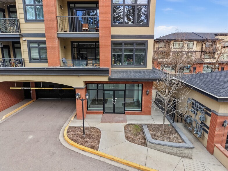 More Photos Of 765 McGill Rd, Kamloops Office For Sale