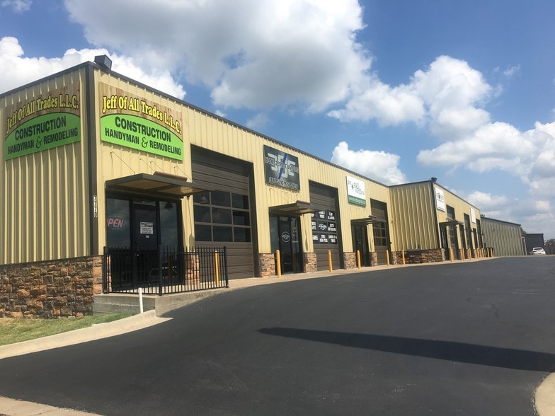 More Photos Of 7770 N Owasso Expy, Owasso Warehouse For Lease