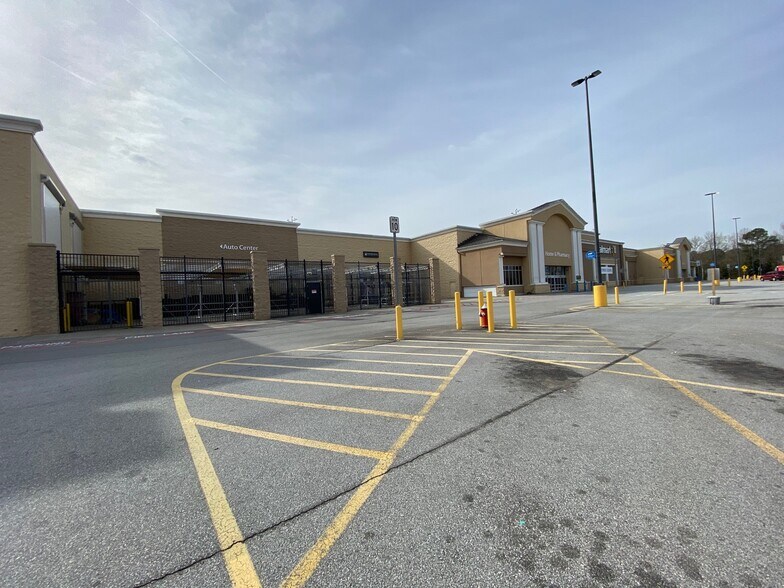 More Photos Of 1326 Bush River Rd, Columbia Freestanding For Lease