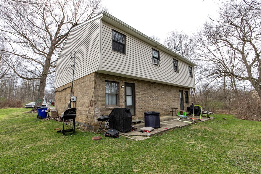 More Photos Of 3800 Grace Dr, Kent Multifamily For Sale