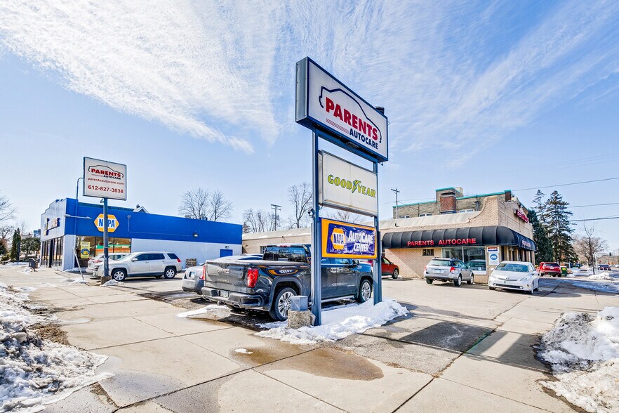 More Photos Of 3610 Lyndale Ave S, Minneapolis Auto Repair For Sale
