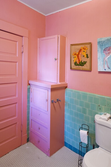 More Photos Of 200 E Vista St, Bisbee Movie Radio TVStudio For Sale