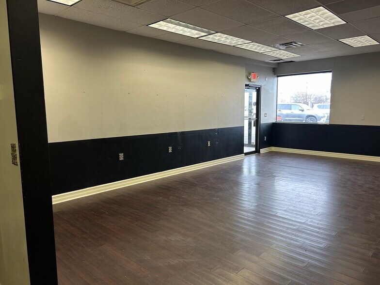 More Photos Of 10158 Niagara Falls Blvd, Niagara Falls Storefront Retail Office For Sale