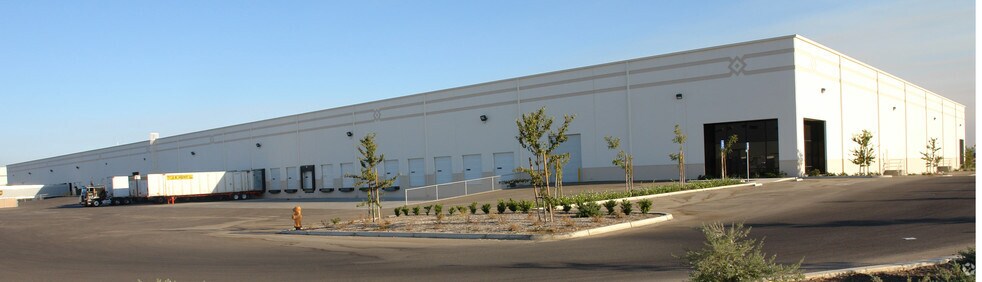 More Photos Of 2247 N Plaza Dr, Visalia Industrial For Sale