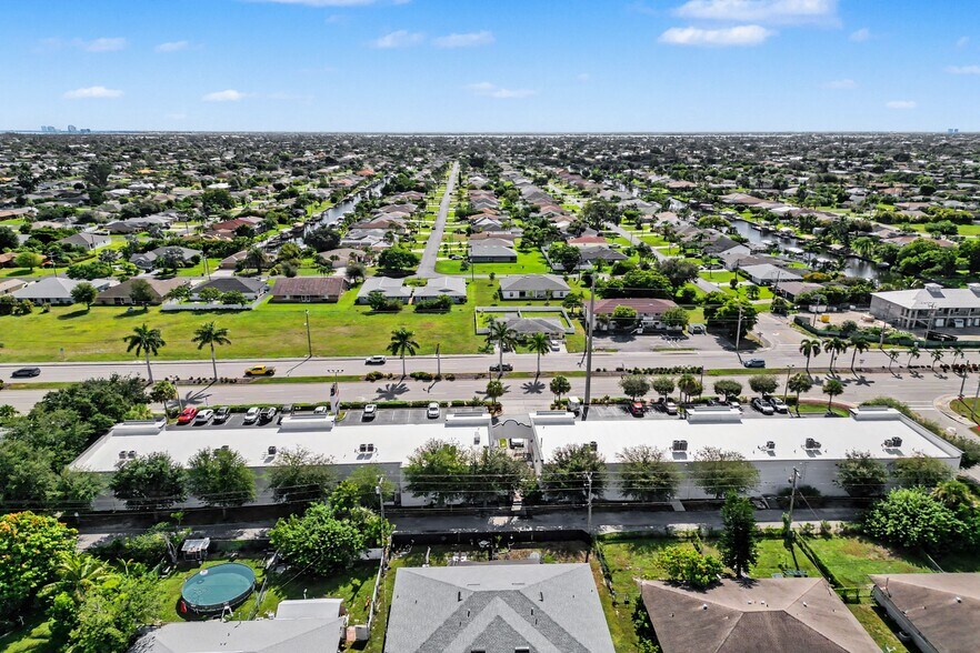 More Photos Of 3028 Santa Barbara Blvd, Cape Coral Unknown For Lease
