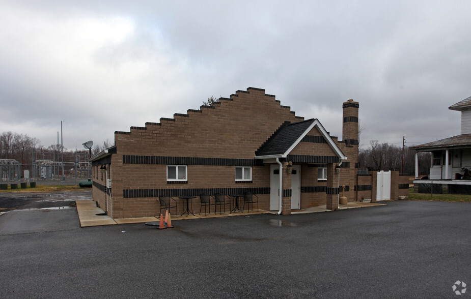 Primary Photo Of 1155 Hallowing Point Rd, Prince Frederick Lodge Meeting Hall For Sale