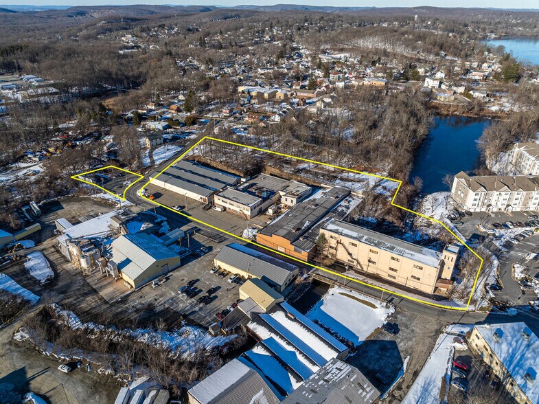 More Photos Of 10 Furnace St, Stanhope Manufacturing For Lease