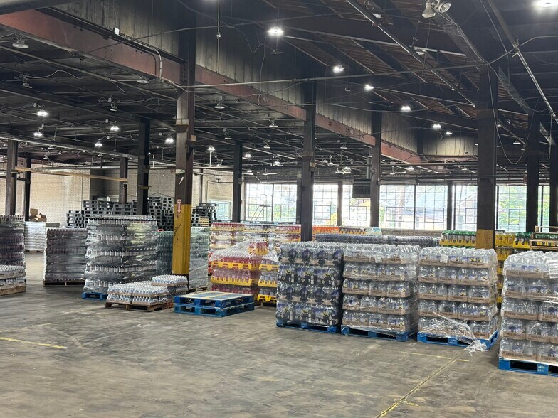 More Photos Of 3497 Ridge Ave, Philadelphia Warehouse For Sale