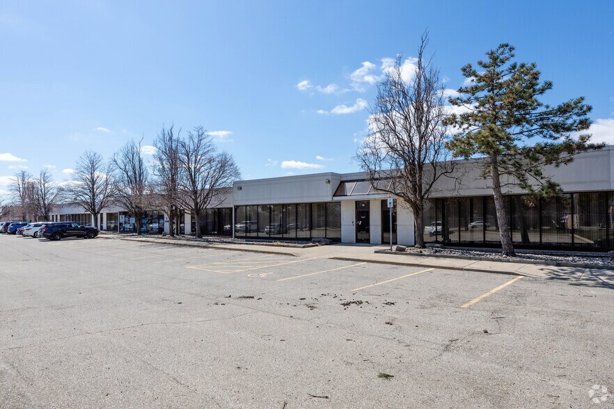 More Photos Of 7560 Airport Rd, Mississauga Office For Lease