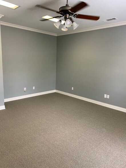 More Photos Of 423 Keller Pky, Keller Office For Lease