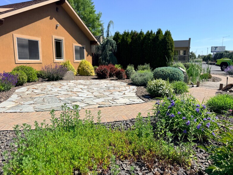 More Photos Of 1212 Columbia Park Trl, Richland Office For Lease