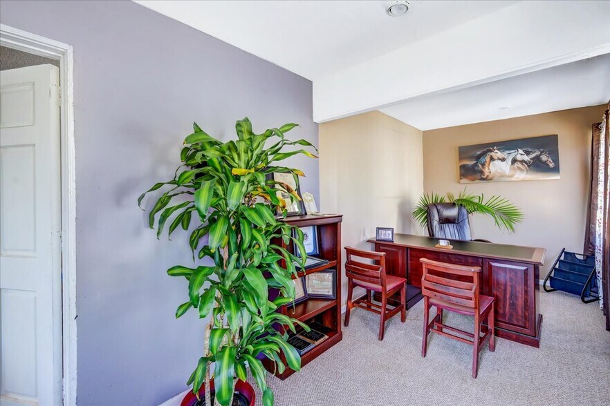 More Photos Of 540 27th St, San Diego Storefront Retail Office For Sale