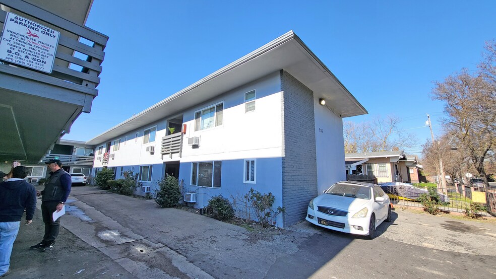 More Photos Of 525 N Lincoln St, Stockton Apartments For Sale