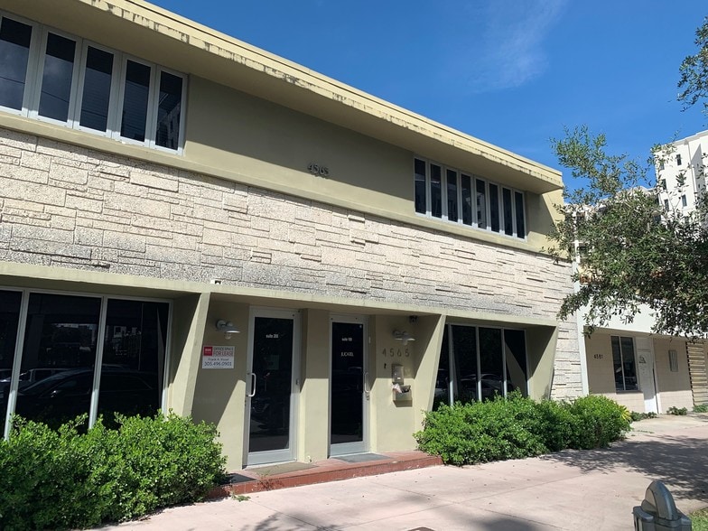Primary Photo Of 4565 Ponce de Leon Blvd, Coral Gables Office For Lease