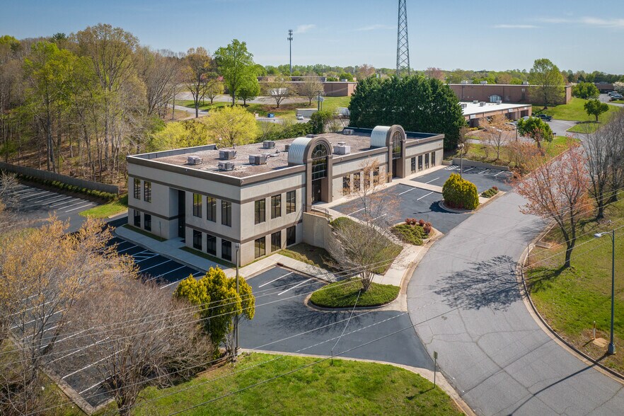Primary Photo Of 1270 25th Street Pl SE, Hickory Medical For Lease