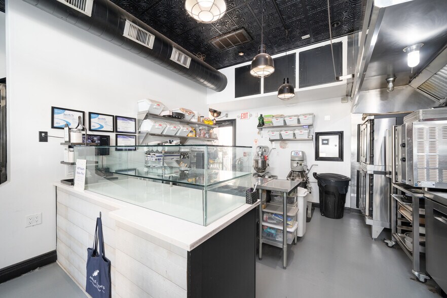 More Photos Of 155 3rd St, Hoboken Storefront Retail Residential For Lease