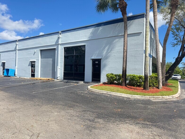 More Photos Of 5440 NW 33rd Ave, Fort Lauderdale Unknown For Lease