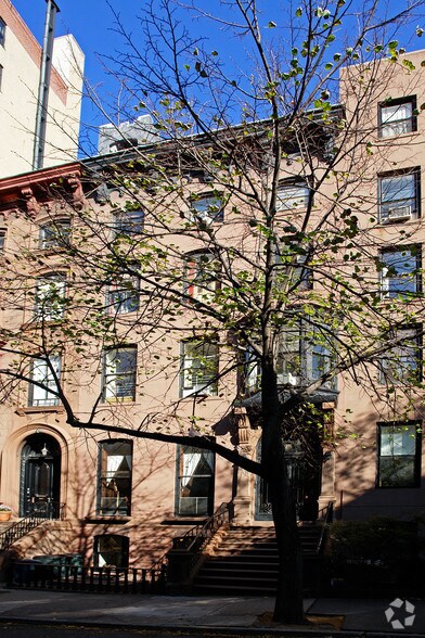 More Photos Of 15 Pierrepont St, Brooklyn Apartments For Lease