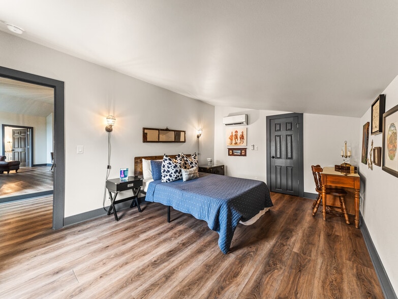 More Photos Of 896 Mount Riante Rd, Hot Springs Specialty For Sale