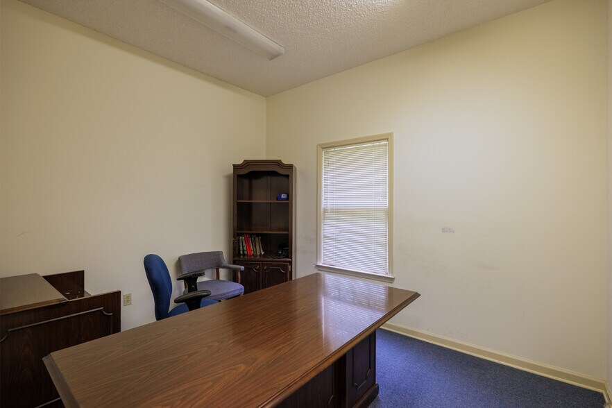 More Photos Of 3185 Madison Hwy, Valdosta Office For Sale