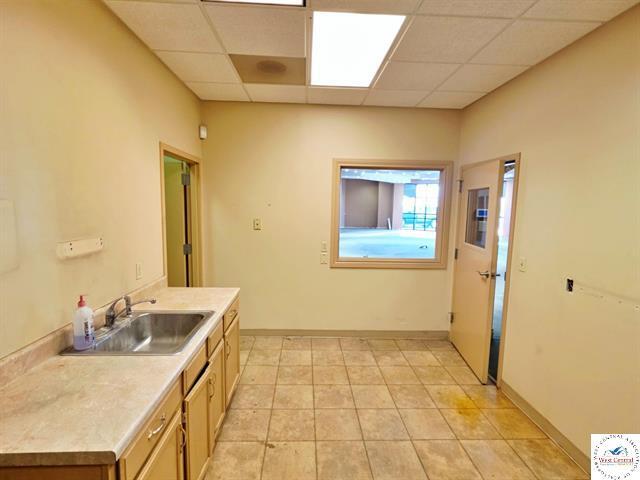 More Photos Of 770 Winchester Dr, Sedalia General Retail For Sale