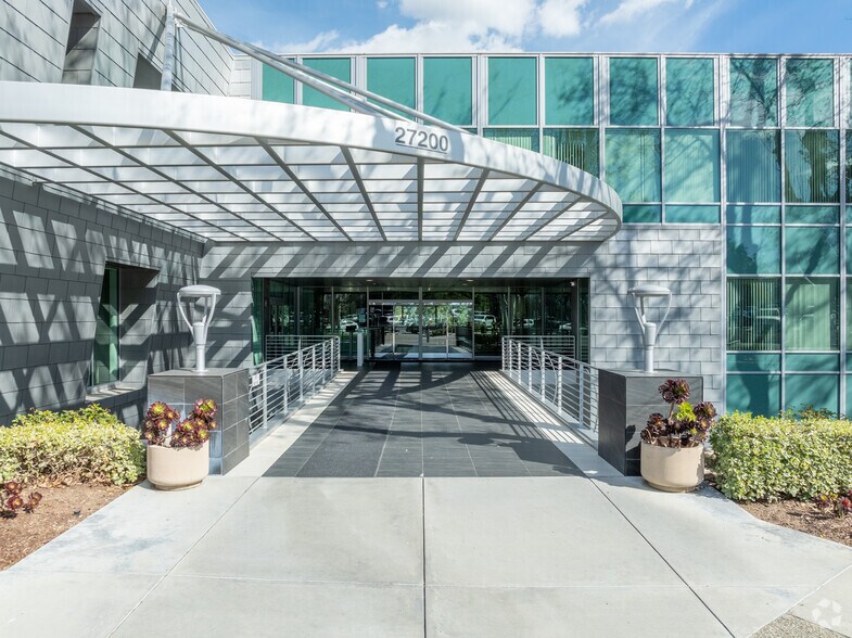 More Photos Of 27200 Tourney Rd, Valencia Office For Lease