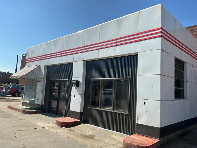 More Photos Of 1201 Beck Ave, Cody General Retail For Sale