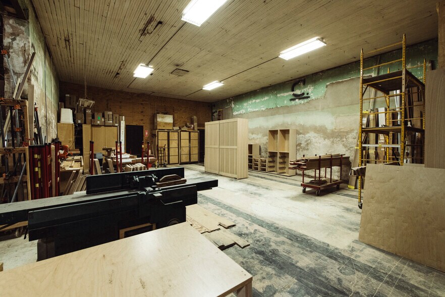 More Photos Of 75 Main St, Maxwell Warehouse For Lease