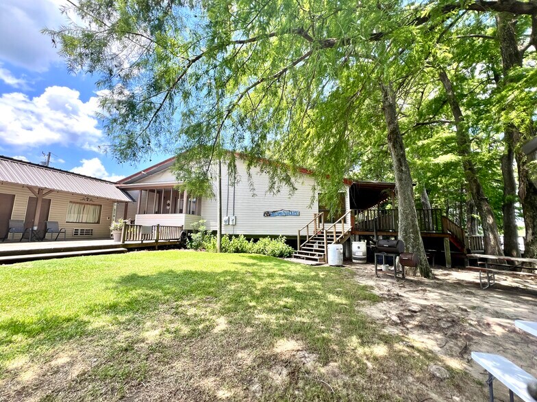 More Photos Of 1424 Fisherman Dr, Ferriday Hotel For Sale