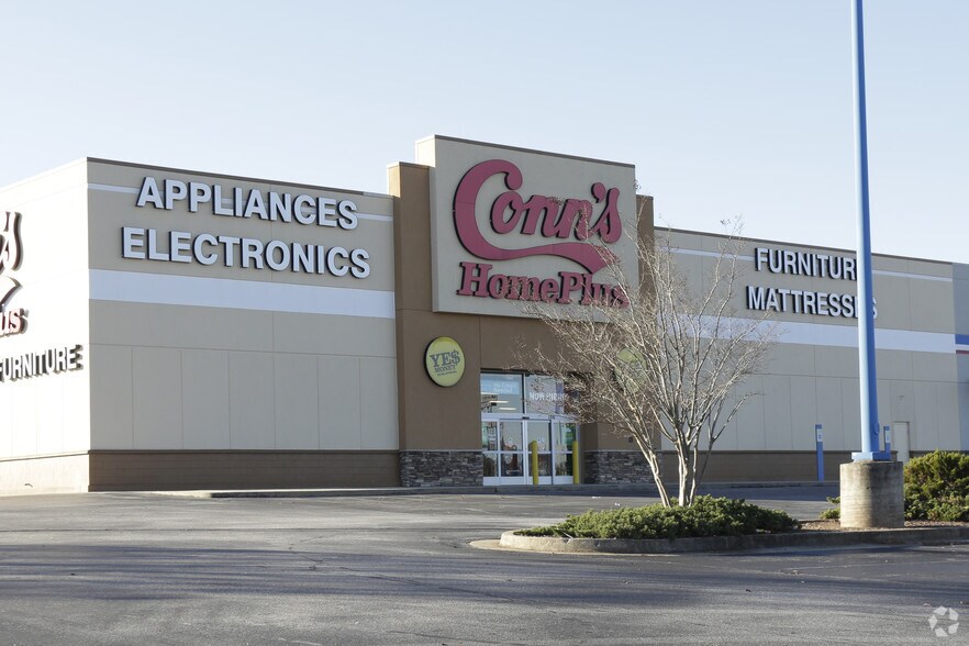 More Photos Of 100 Peachwood Centre Dr, Spartanburg Freestanding For Lease