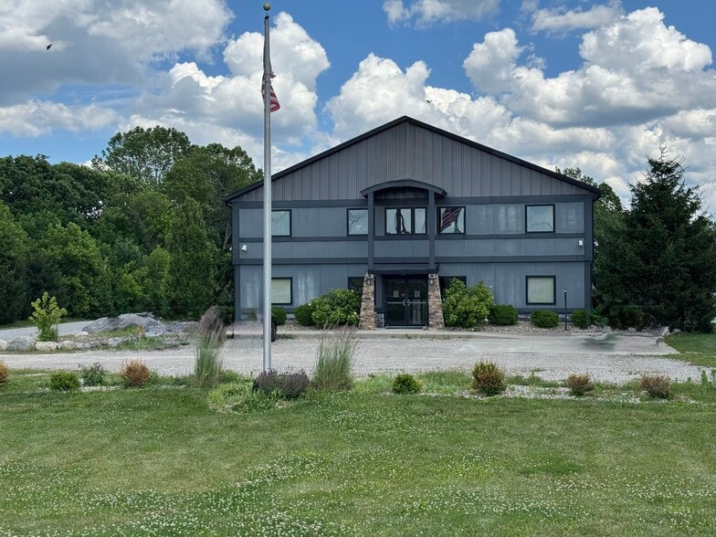 More Photos Of 996 Thornwood Dr, Heath Office For Sale