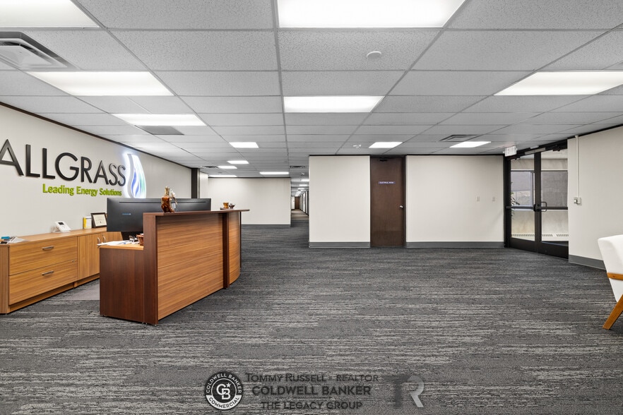 More Photos Of 800 Werner Ct, Casper Office For Sale