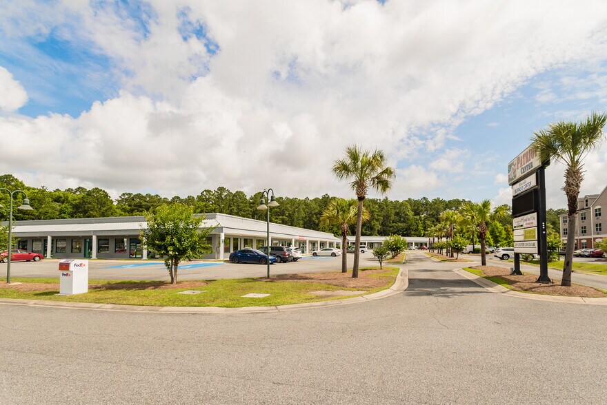 Primary Photo Of 740 E General Stewart Way, Hinesville General Retail For Lease