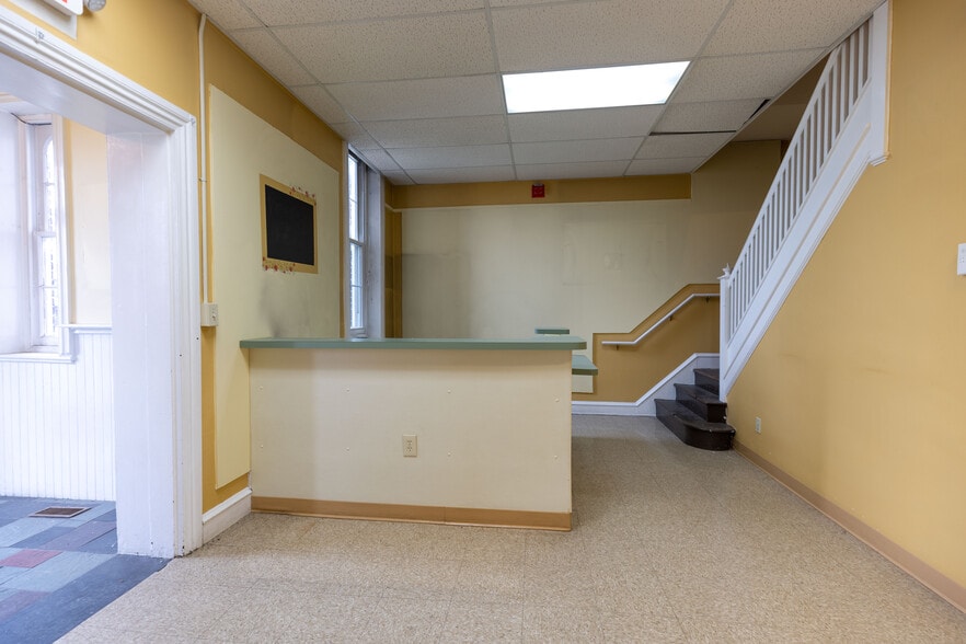 More Photos Of 1645-1655 Hausman Rd, Allentown Storefront Retail Office For Lease