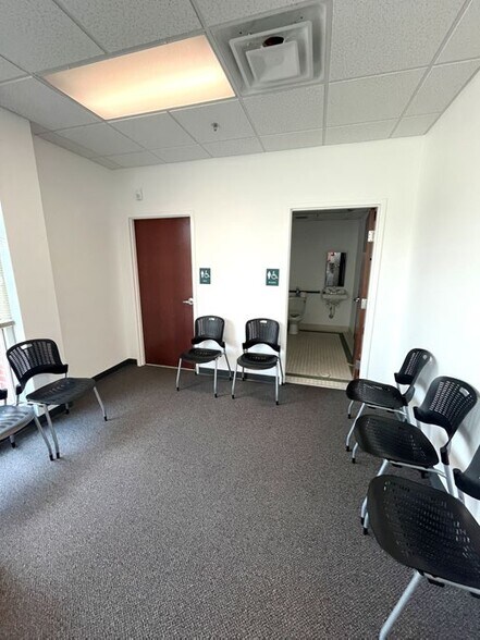 More Photos Of 11601 Iron Bridge Rd, Chester Medical For Lease