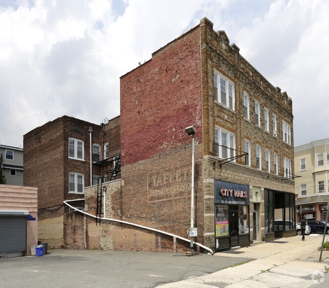 More Photos Of 103-105 Washington Ave, Belleville Storefront Retail Residential For Lease