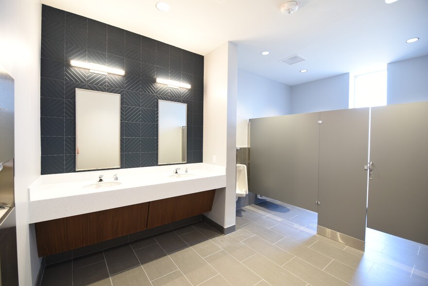 More Photos Of 1922 Anson Rd, Dallas Office For Lease