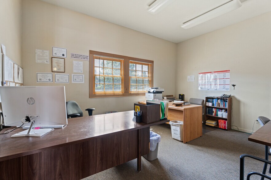 More Photos Of 45 W Mendocino Ave, Willits Storefront Retail Office For Sale