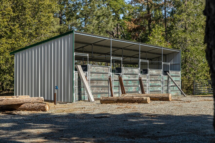 More Photos Of 35350 State Highway 36 E, Paynes Creek Land For Sale