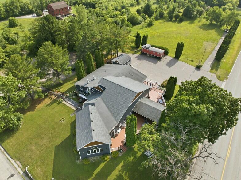 More Photos Of E13887 Highway DL, Merrimac Specialty For Sale