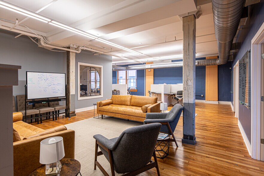 More Photos Of 16 Emory Pl, Knoxville Office Residential For Sale