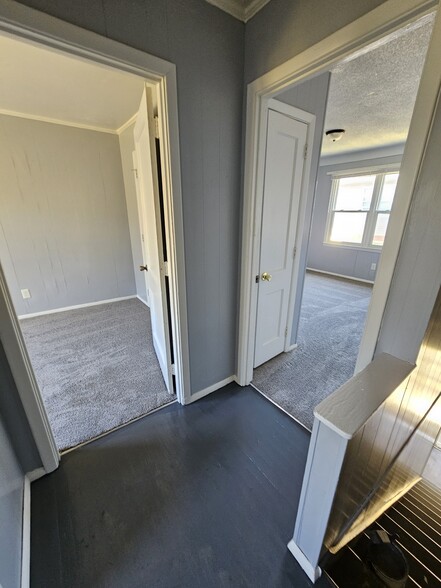 More Photos Of 1424 E Commerce Ave, High Point Multifamily For Sale