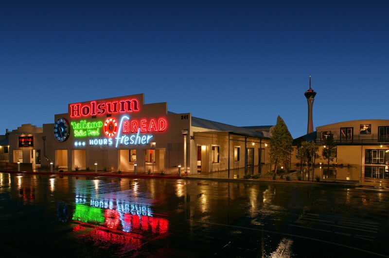 More Photos Of 231-241 W Charleston Blvd, Las Vegas Loft Creative Space For Lease