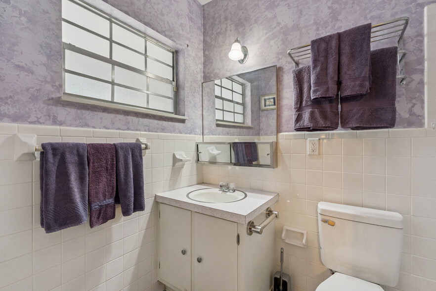 More Photos Of 27 S Center St, Eustis Assisted Living For Sale