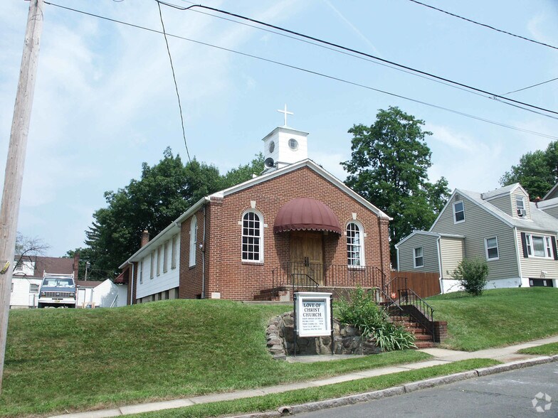 Primary Photo Of 1608 Porter Rd, Union Township Religious Facility For Sale