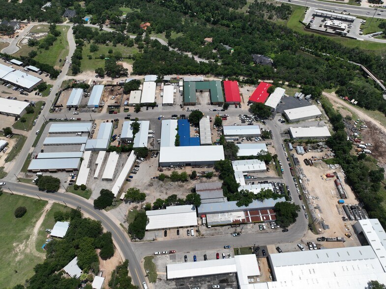 More Photos Of 1511 Brandi Ln, Round Rock Warehouse For Lease