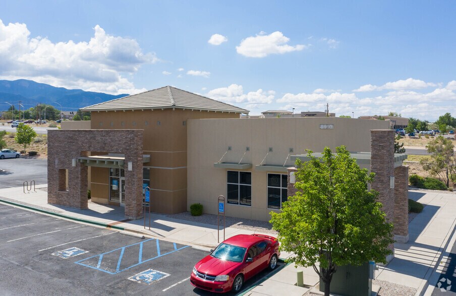 More Photos Of 8850 Holly St NE, Albuquerque Unknown For Lease