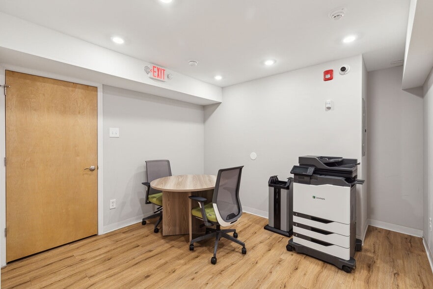 More Photos Of 6713 Ogontz Ave, Philadelphia Office For Lease